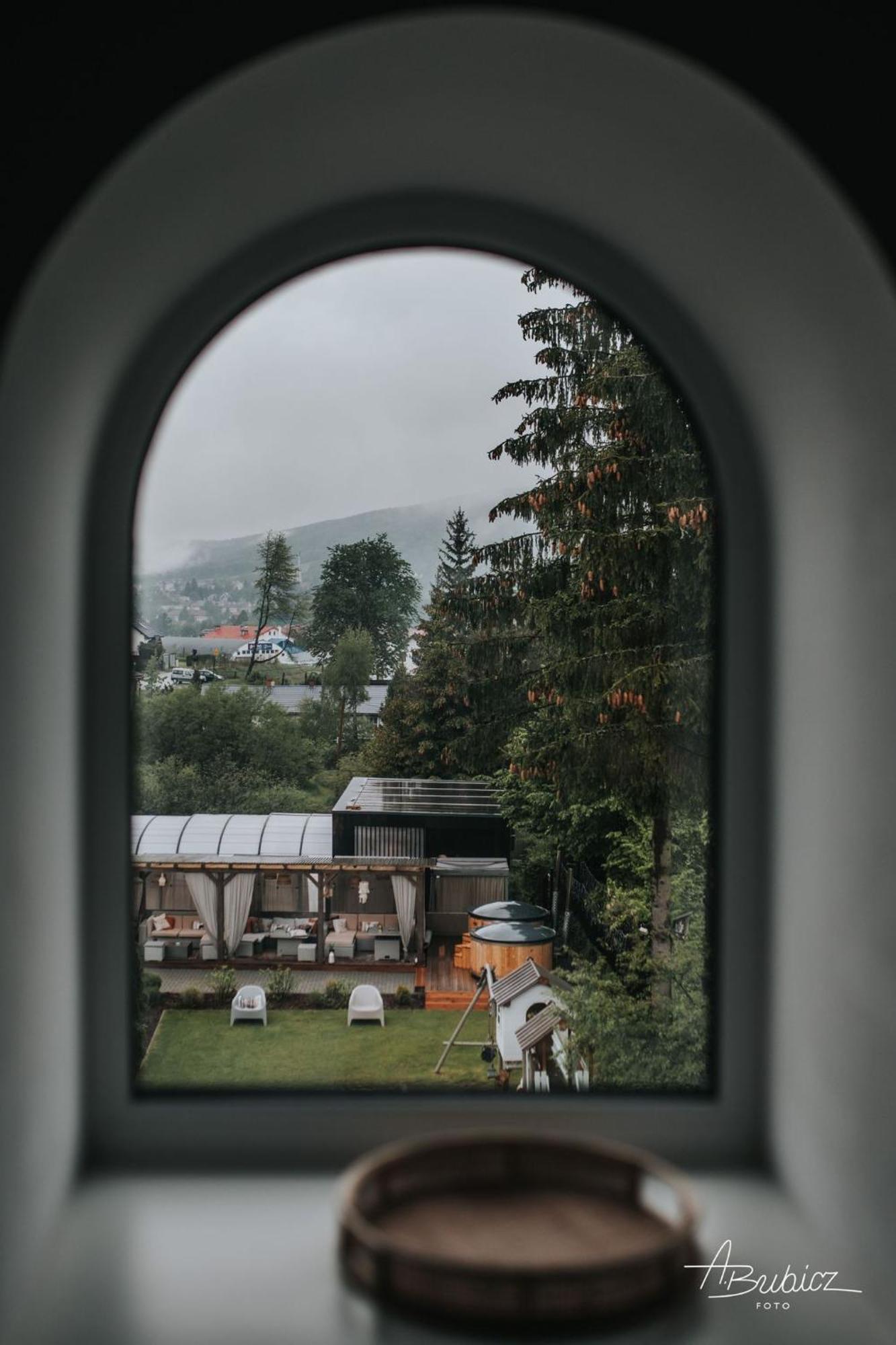 Boho House Aparthotel Ustrzyki Dolne Exterior photo
