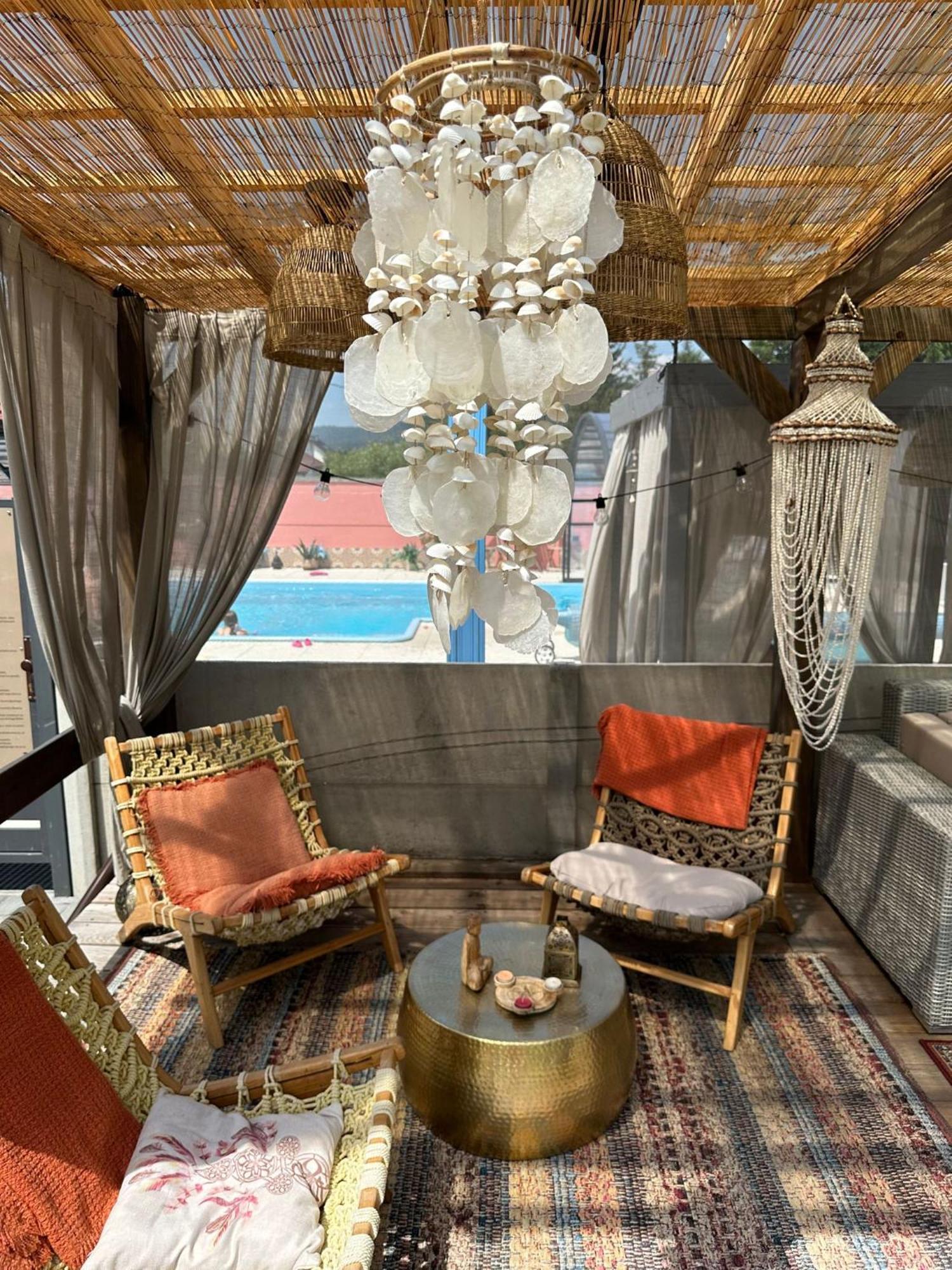 Boho House Aparthotel Ustrzyki Dolne Exterior photo