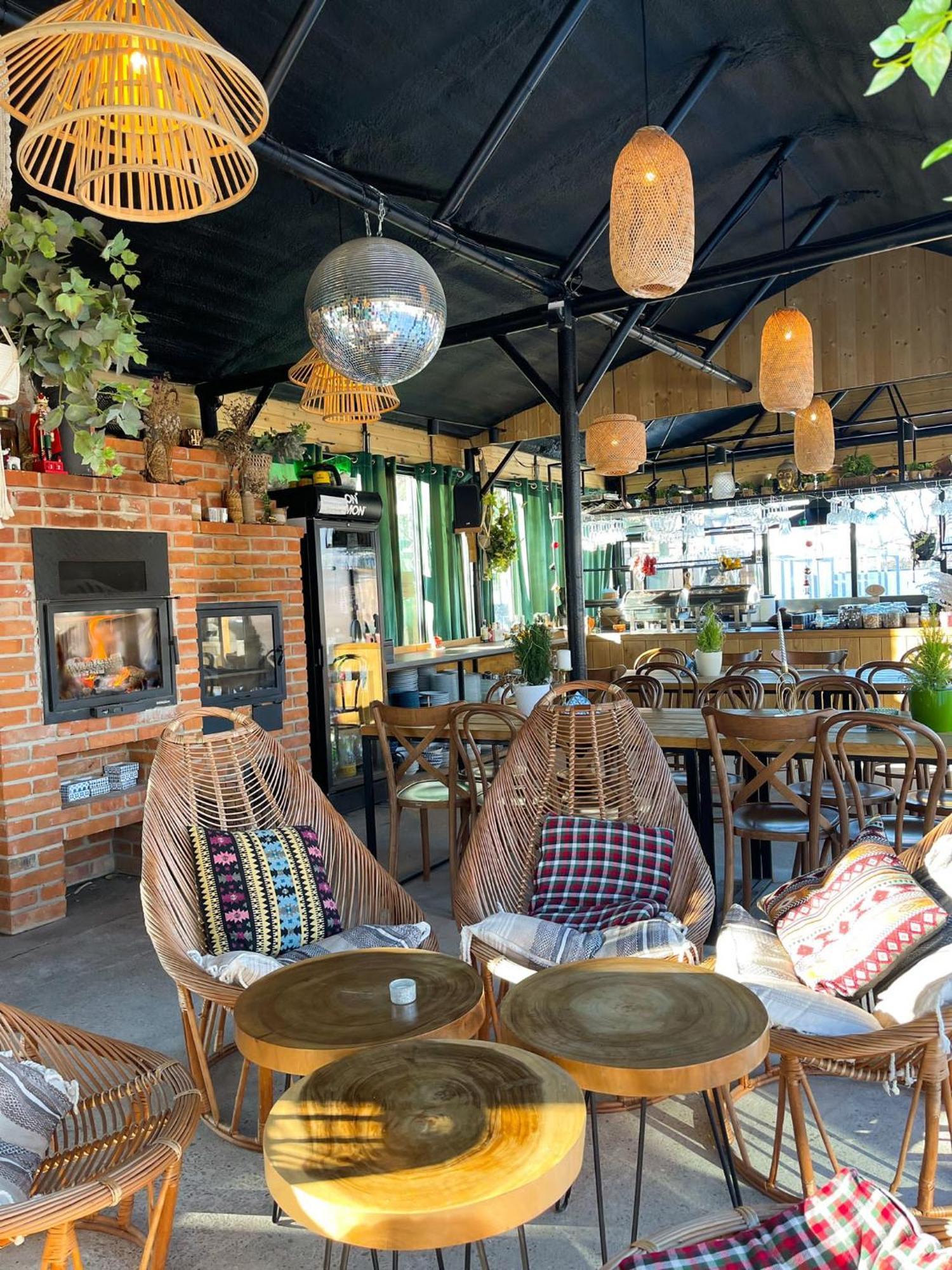 Boho House Aparthotel Ustrzyki Dolne Exterior photo